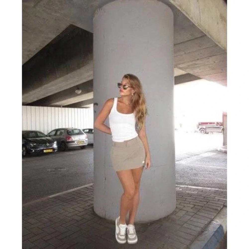 Alo Yoga Fan Club Mini Skirt Gravel XS